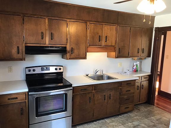 Kitchen with electric range/self cleaning oven