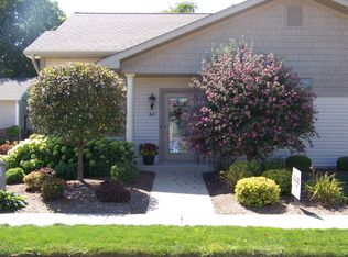 821 Longleaf Ct, Springfield, IL 62711