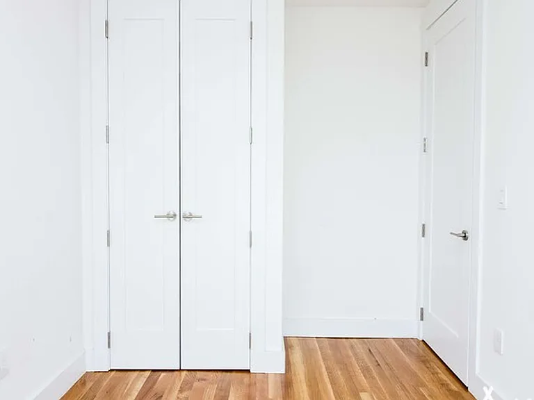 102 Somers St #2F — Photo 9