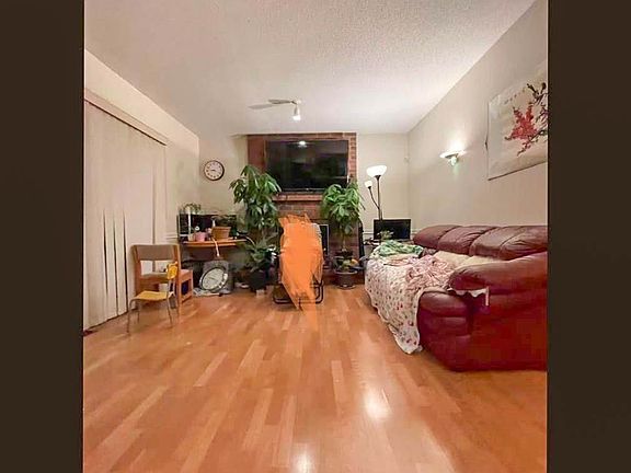 5th image of 64 Springfield Blvd