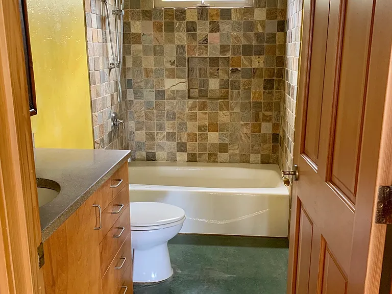 Leolani Pl — Photo 9