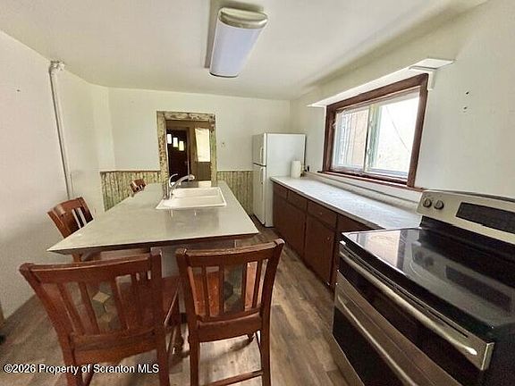 4th image of 116 Dunmore St