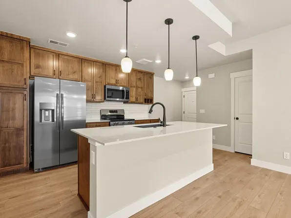 4260 Vulcan Creek Dr #207, Loveland, CO 80538