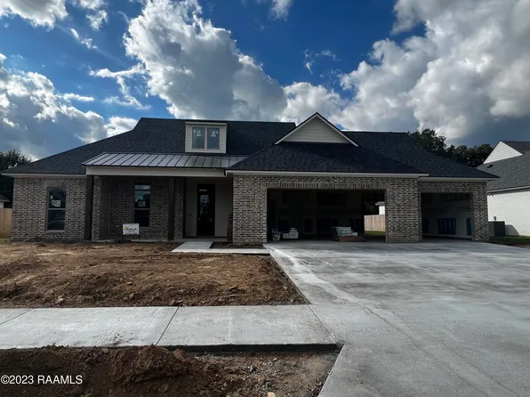 105 Burning Oaks Dr, Carencro, LA 70520