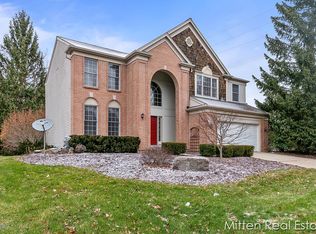 4585 Orchard Creek Dr SE, Kentwood, MI 49546