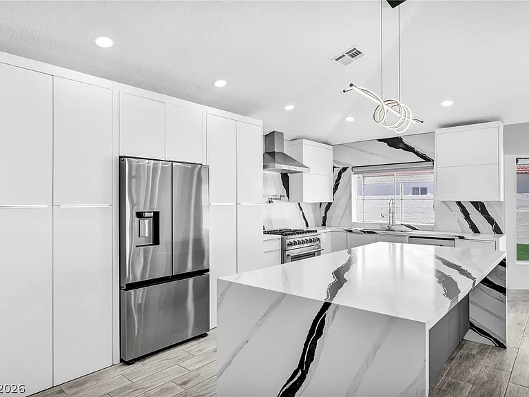 3000 Blue Fin Cir — Photo 15