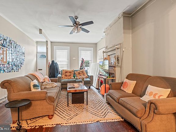 3rd image of 4139 Woodland Ave