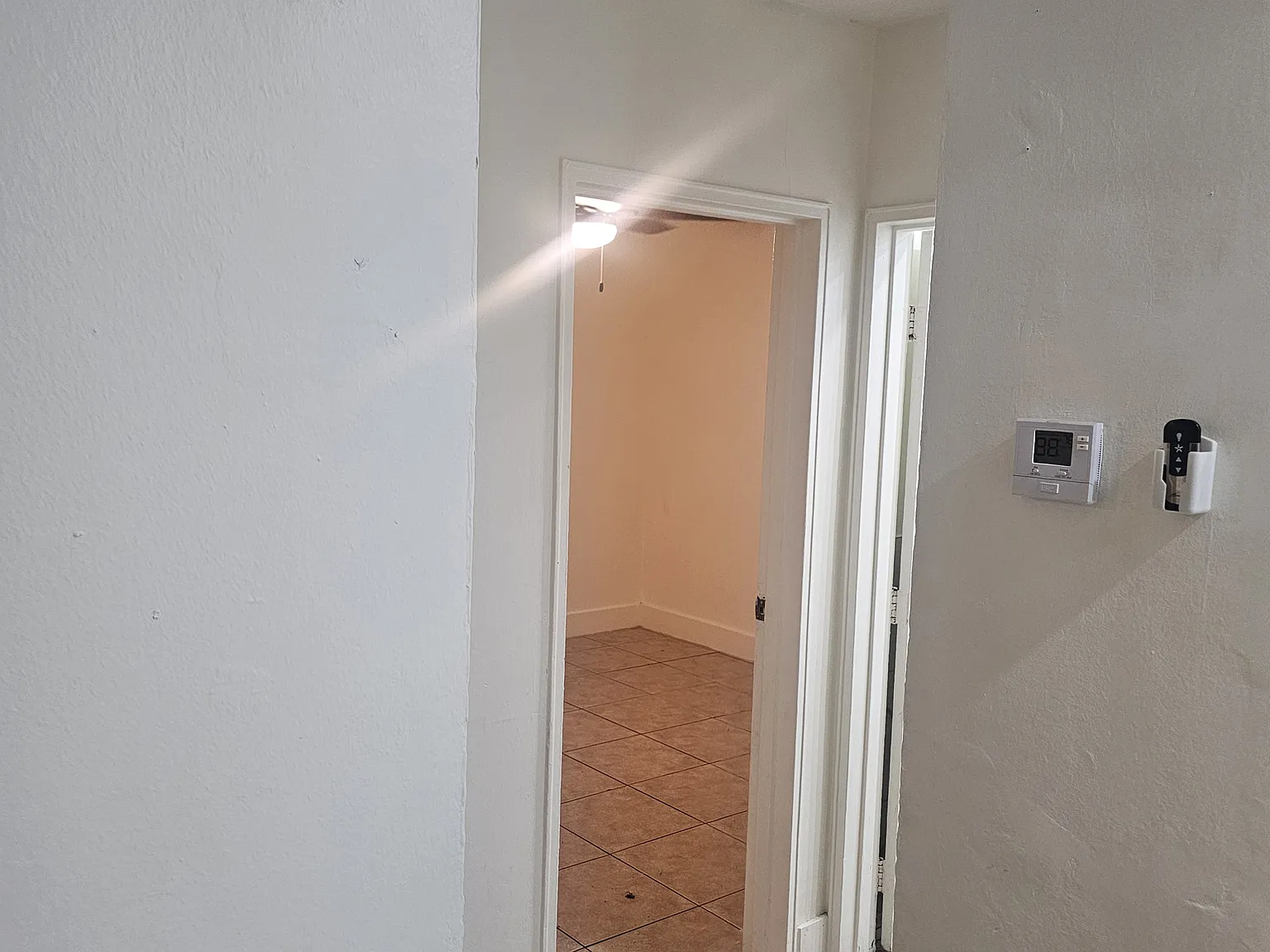 2 bed, 800 sqft, $2,200 — Photo 3