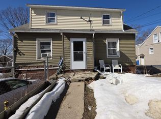 891 Pearl Lake Rd, Waterbury, CT 06706