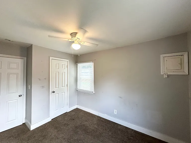 1160 S Riverview Dr — Photo 11