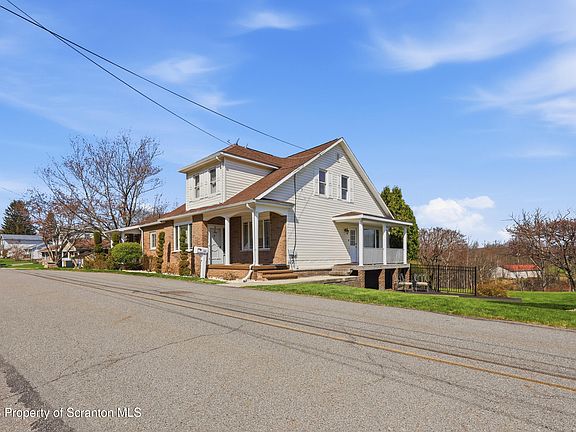 3rd image of 143 Old Boston Rd