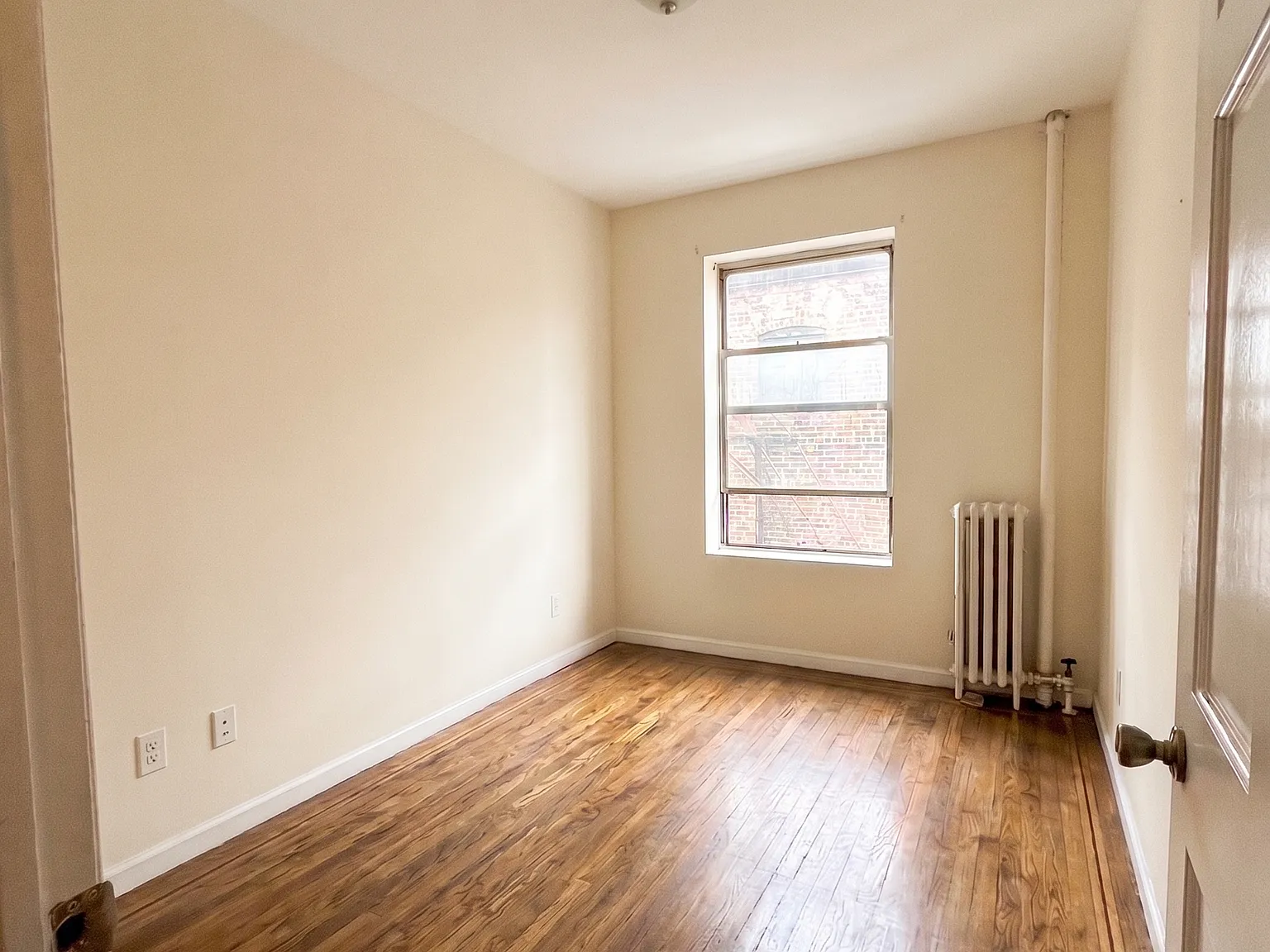 66 Pinehurst Avenue — Photo 4