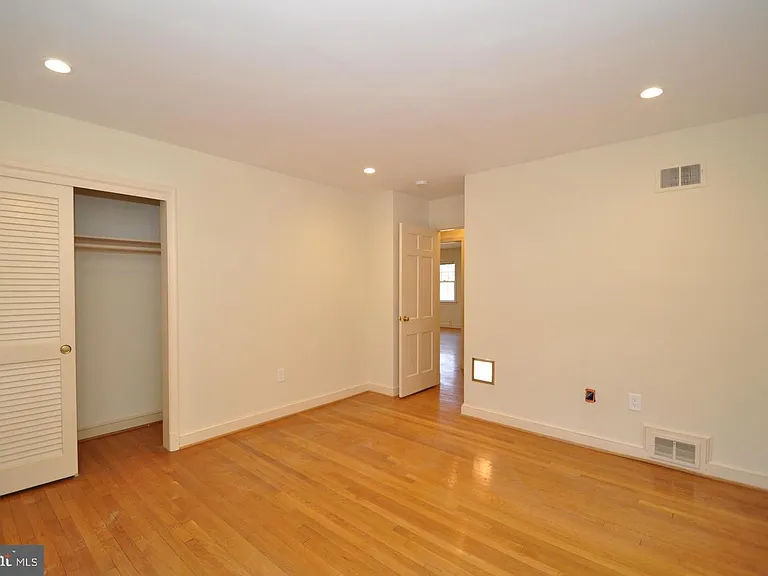 11132 Luxmanor Rd — Photo 20