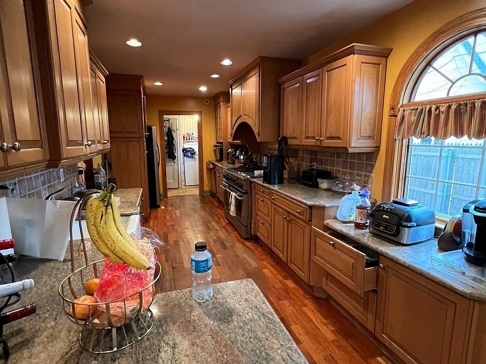 1 Calvin Ave, Syosset, NY 11791 MLS 3475620 Zillow