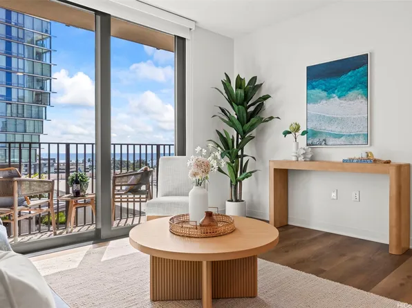 987 Queen St #1004, Honolulu, HI 96814