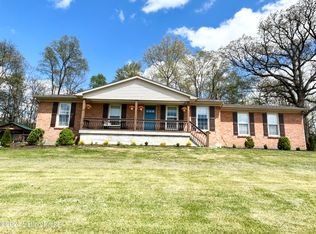 1807 Circleview Dr, La Grange, KY 40031