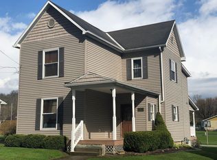 125 2nd St, Rogersville, PA 15359
