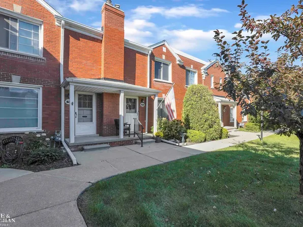 703 1/2 Saint Clair St, Grosse Pointe, MI 48230