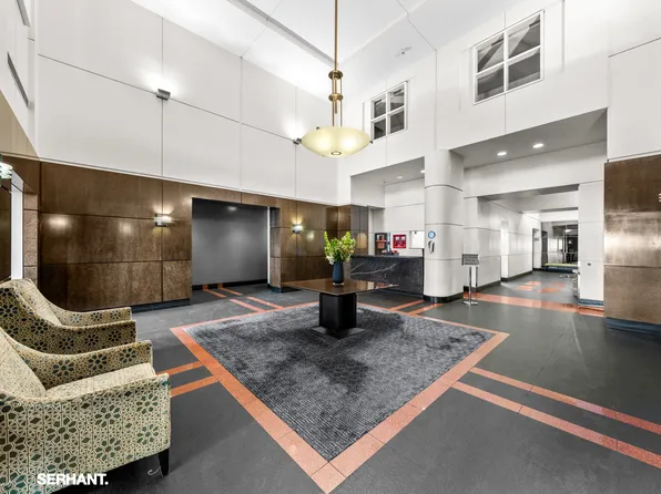 270 West 17th Street 12BC image 21 of 22
