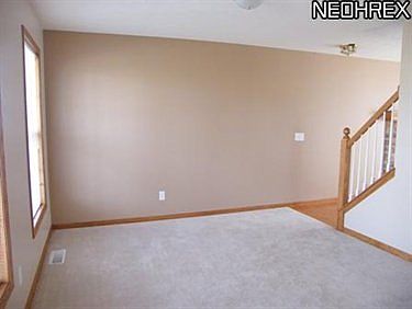 3rd image of 826 Collins Pond Dr