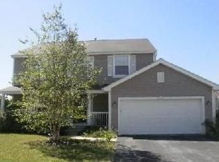3341 Montgomery Dr, Lake In The Hills, IL 60156