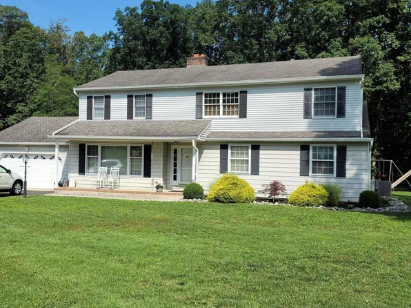 6 Sherwood Ct, Newfield, NJ 08344