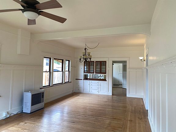 2nd image of 304 W Lennox St
