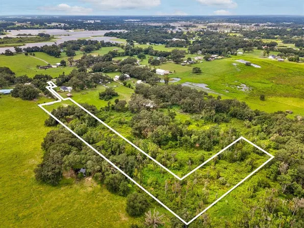 3212 E Williams Rd, Plant City, FL 33565