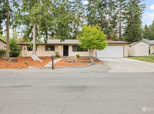 120 Emerald Dr, Sequim, WA 98382