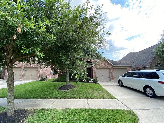 2nd image of 26135 Serenity Oaks Dr