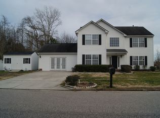 128 Ash Hill Lndg, Chesapeake, VA 23322