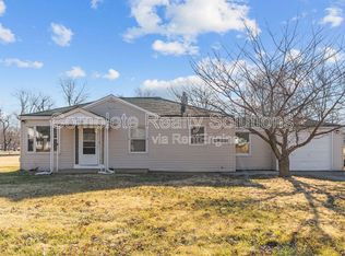 11820 Larimore Rd, Saint Louis, MO 63138