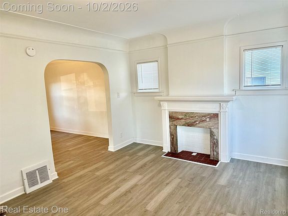 3rd image of 20785 Mendota Ave