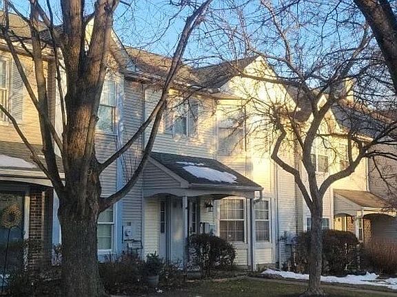 3rd image of 35 Beacon Ct