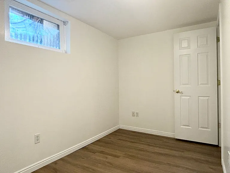 2028 E. Sunnyside Ave. — Photo 18