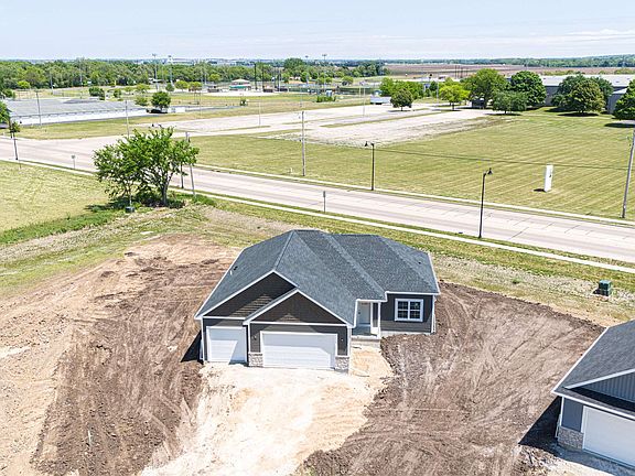 2nd image of 1756 E Kyle Cir