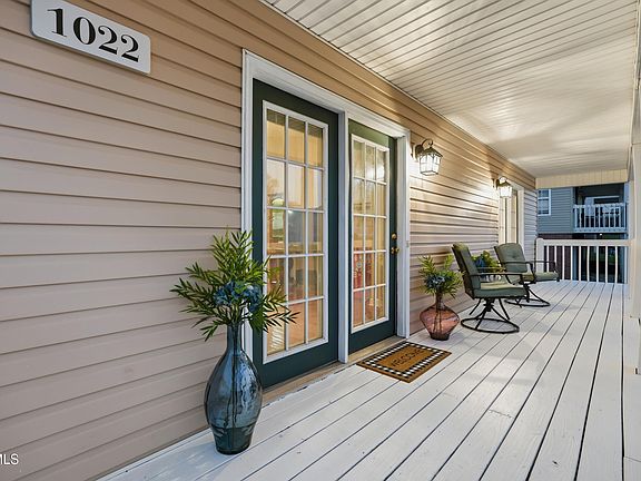 4th image of 1022 Justus Dr