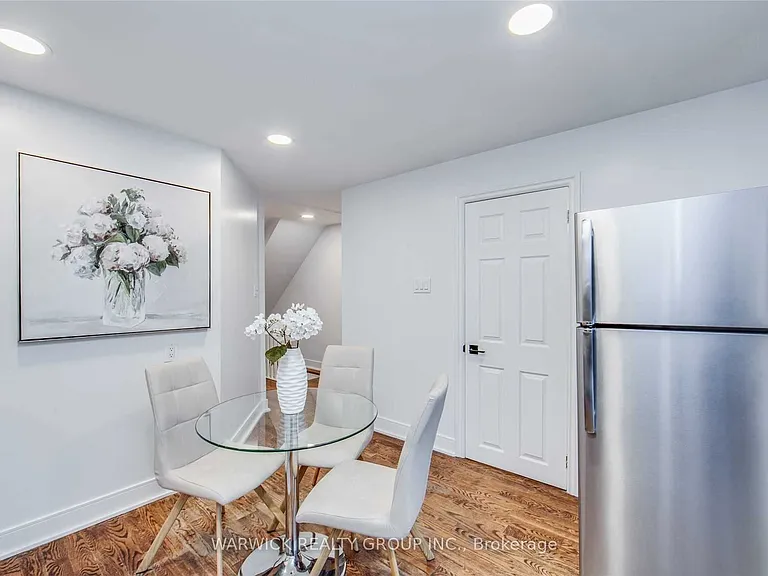 57 Bertmount Ave #LOWER — Photo 10