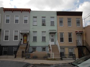 322 42nd St, Brooklyn, NY 11232