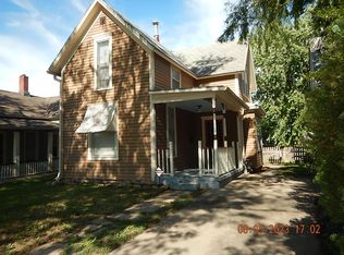 1142 SW Mulvane St, Topeka, KS 66604