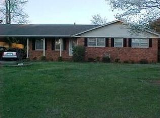 126 Sylvan Rd, Greenwood, SC 29649