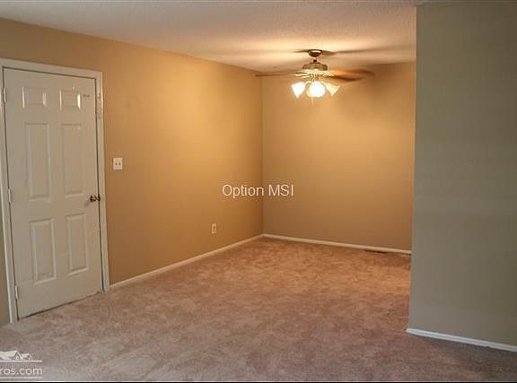 3rd image of 8448 Grandview Ln