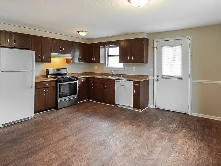 5840 Pair Ct — Photo 9