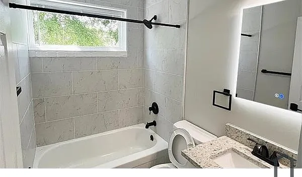 1 bed, 1000 sqft, $799 — Photo 2