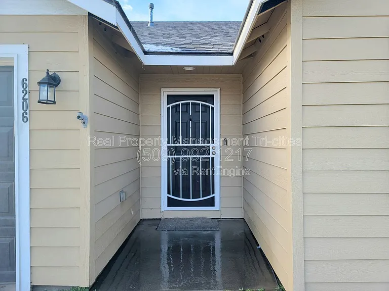 6206 Maryhill Ln — Photo 2