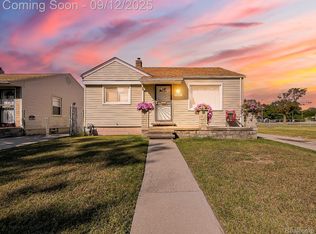 19345 Fenmore St, Detroit, MI 48235