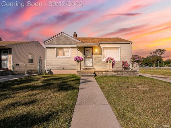19345 Fenmore St, Detroit, MI 48235