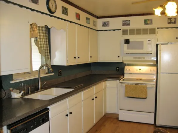 307 W Main St, Mc Arthur, OH 45651