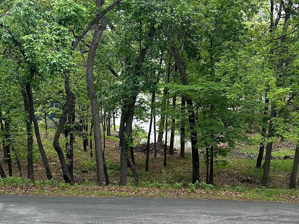 2nd image of 453954 Le Ann Ln