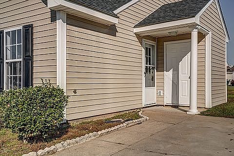Side door & Outdoor storage/Utility